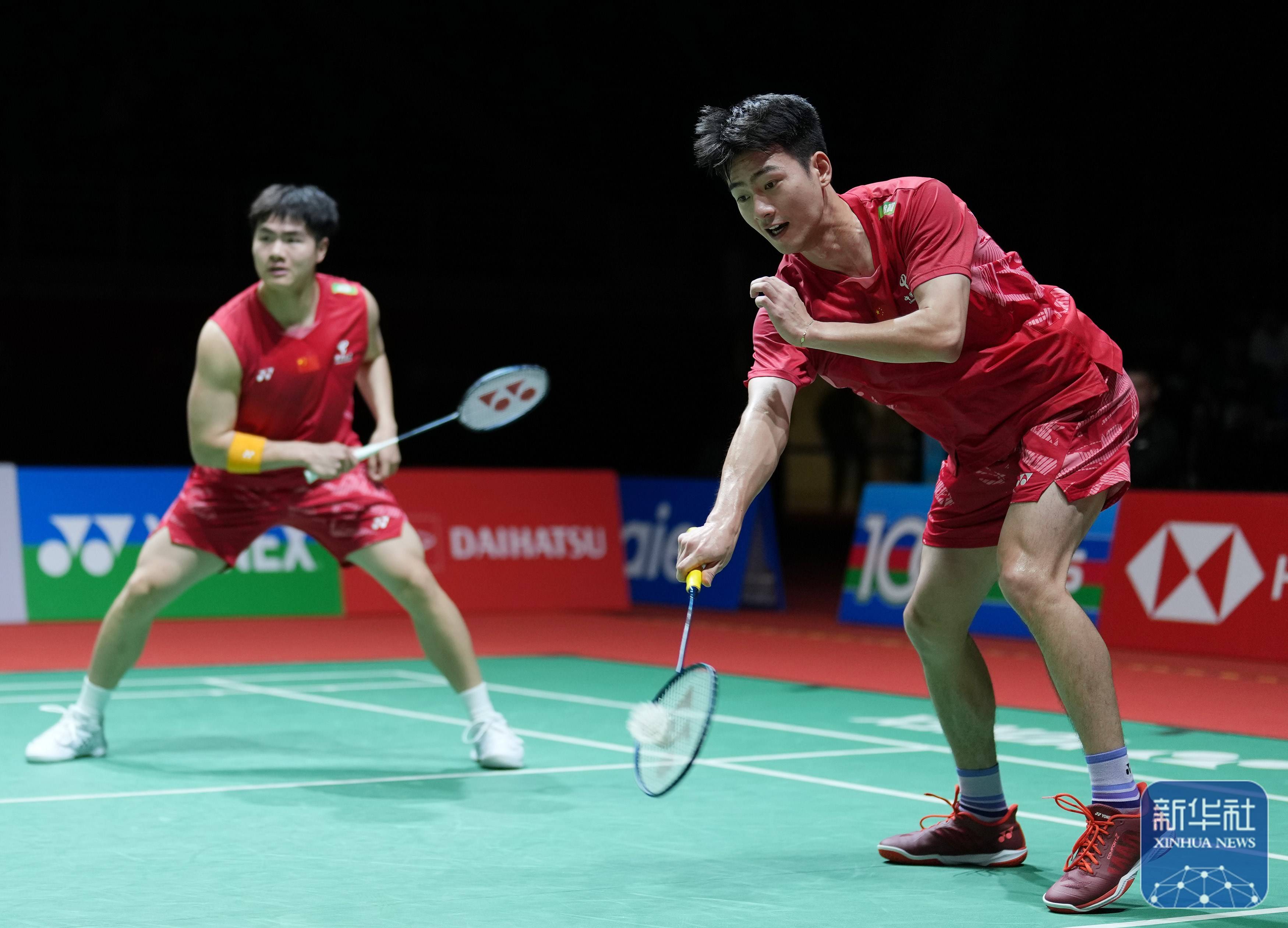 开放且充满 开放且充满